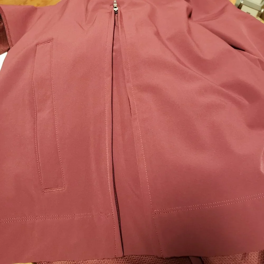 Virginia Tech Hokies Nike Full-Zip Men's Jacket 2XL Expandable Sides NWOT‎